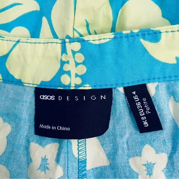 ASOS Mini Floral Tropical Skort Size Petite 4 - Picture 7 of 7